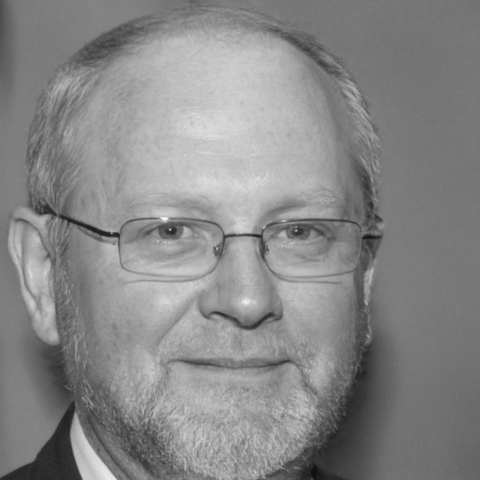 Portrait of Dexter Ravencroft, Industry Specialist